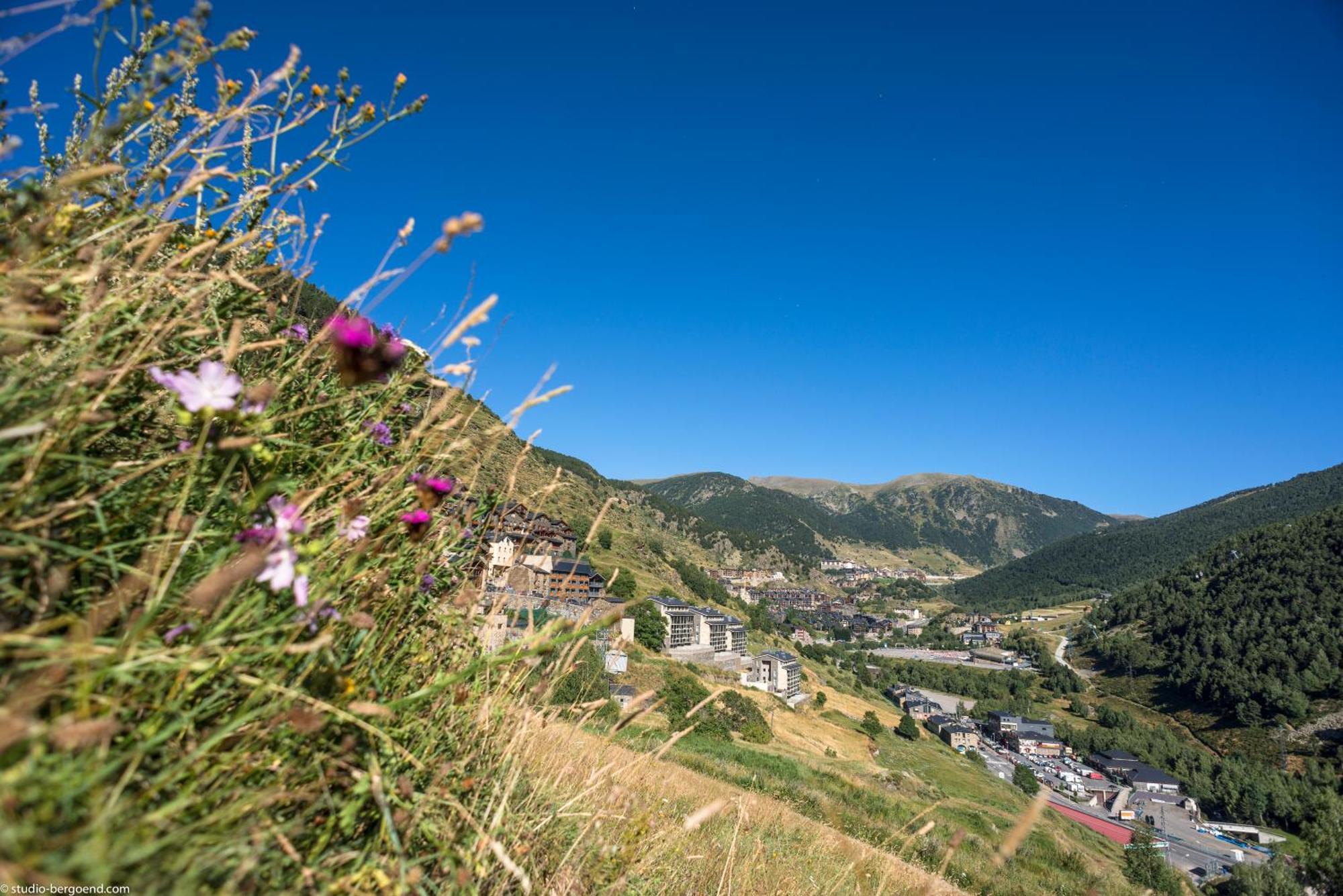Pierre & Vacances Andorra Bordes D'Envalira Exterior photo